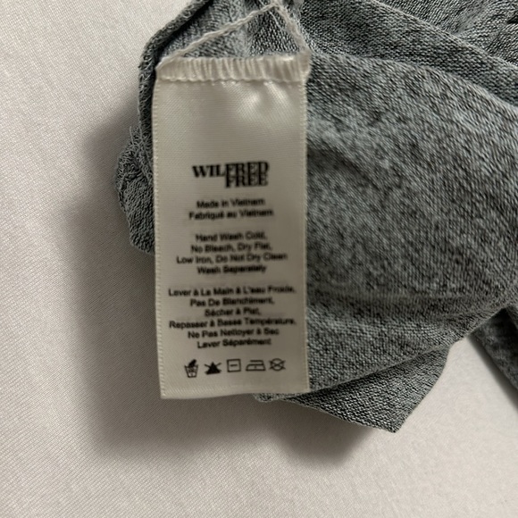 Wilfred off the shoulder top - Picture 5 of 5